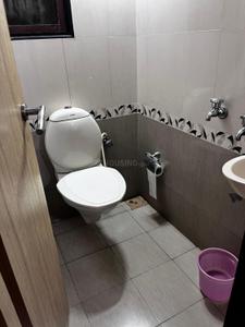 Bathroom Image of 1000 Sq.ft 2 BHK Apartment / Flat for rent in Shanti Sagar Apartment, Vashi Navi Mumbai for Rs. 42000