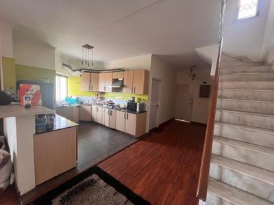 Kitchen Image of Flat No. 407 in DLF Phase 2, Gurgaon