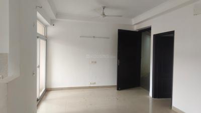 Living Room Image of 1100 Sq.ft 2.5 BHK Apartment / Flat for sale in Amrapali Silicon City, Sector 76 Noida for Rs. 12300000