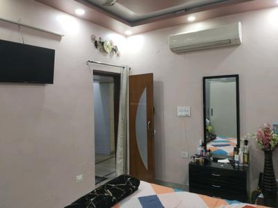 Bedroom Image of 1100 Sq.ft 3 BHK Apartment / Flat for sale in Mayur Vihar II New Delhi for Rs. 18000000