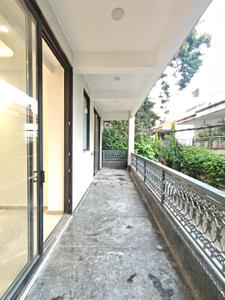 Balcony Image of 3500 Sq.ft 4 BHK Apartment / Flat for sale in Vasant Kunj New Delhi for Rs. 38000000