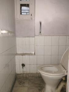 Common Bathroom Image of 950 Sq.ft 2 BHK Apartment / Flat for sale in Vikaspuri New Delhi for Rs. 13200000