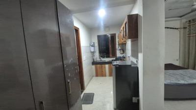 Kitchen Image of 200 Sq.ft 1 BHK Builder Floor for rent in Ansal Golf Links 1 Greater Noida for Rs. 13000