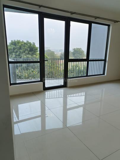 Ireo Skyon Main Image 1