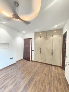 Bedroom Image of 3600 Sq.ft 4 BHK Builder Floor for rent in Sector 14 Faridabad for Rs. 125000