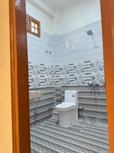 Bathroom Image of 11000 Sq.ft 10 BHK Independent House for sale in Lolai Lucknow for Rs. 16500000
