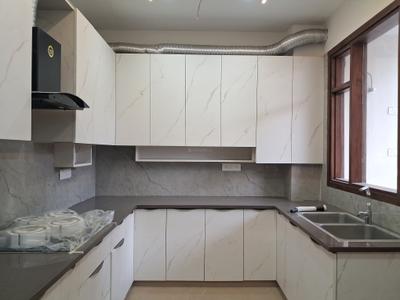 Kitchen Image of 1800 Sq.ft 3 BHK Builder Floor for sale in Paschim Vihar New Delhi for Rs. 39900000