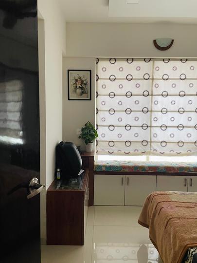 Mahesh Ellanza Main Image 1