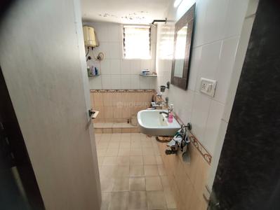 Bathroom Image of 1500 Sq.ft 3 BHK Apartment / Flat for rent in Athwa Surat for Rs. 29000