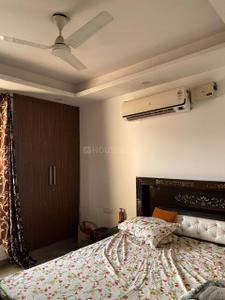 Bedroom Image of 1575 Sq.ft 4.5 BHK Builder Floor for rent in Vasant Kunj New Delhi for Rs. 60000