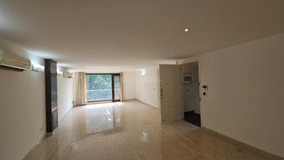 Living Room Image of 3200 Sq.ft 4 BHK Builder Floor for rent in Vasant Vihar New Delhi for Rs. 250000