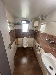 Bathroom Image of 1350 Sq.ft 3 BHK Apartment / Flat for sale in Happy Home Sarvodaya Hill, Thakurli Thane for Rs. 13500000