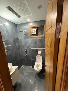 Bathroom Image of 1500 Sq.ft 3 BHK Builder Floor for sale in Indirapuram Ghaziabad for Rs. 13700000