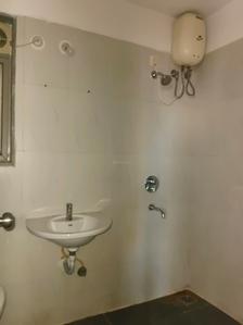 Common Bathroom Image of 1120 Sq.ft 2.5 BHK Apartment / Flat for sale in Lodha Casa Rio, Palava Phase 1 Thane for Rs. 6800000