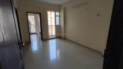 Living Room Image of 585 Sq.ft 1 BHK Apartment / Flat for rent in Aditya Urban Homes Phase 1A, Bamheta Village Ghaziabad for Rs. 10000