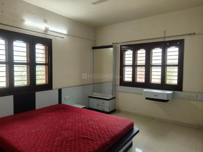 Bedroom Image of 1600 Sq.ft 3 BHK Duplex for rent in New Alkapuri Vadodara for Rs. 30000