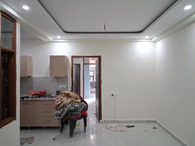 Living Room Image of 980 Sq.ft 2 BHK Apartment / Flat for sale in GCM Gomati Apartment, Sector 49 Noida for Rs. 3600000