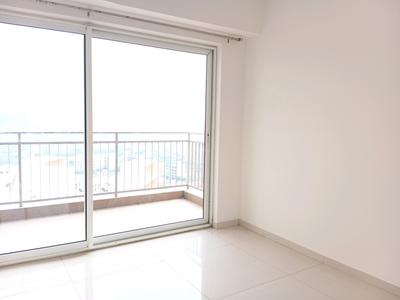 Living Room Image of 2162 Sq.ft 4 BHK Apartment / Flat for sale in Shapoorji Pallonji JoyVille, Sector 102 Gurgaon for Rs. 34500000