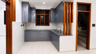 Kitchen Image of 750 Sq.ft 2 BHK Builder Floor for rent in Sector 25 Rohini New Delhi for Rs. 13000