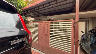 Main Entrance Image of 2000 Sq.ft 3.5 BHK Apartment / Flat for rent in Undri Pune for Rs. 40000