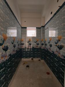Bathroom Image of 510 Sq.ft 1 BHK Apartment / Flat for sale in Behala Chowrasta Kolkata for Rs. 1800000