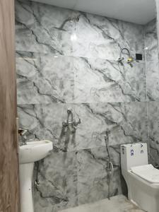 Common Bathroom Image of 1480 Sq.ft 3 BHK Apartment / Flat for sale in Venice Krishna Elite, Noida Extension Greater Noida for Rs. 5960000