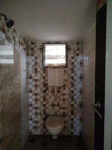 Common Bathroom Image of 600 Sq.ft 1 BHK Apartment / Flat for rent in Cosmos Empress Park, Kasarvadavali Thane for Rs. 18999