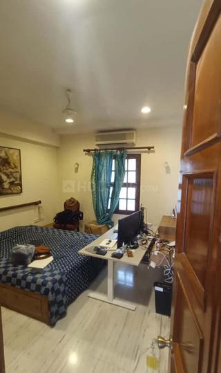 ioma Building Bedroom 1
