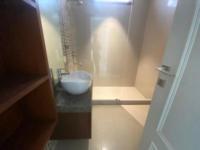 Bathroom Image of 2500 Sq.ft 4 BHK Builder Floor for rent in Vasant Vihar New Delhi for Rs. 250000