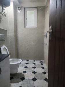 Common Bathroom Image of 1500 Sq.ft 3 BHK Apartment / Flat for rent in Freedom Fighters Enclave New Delhi for Rs. 35000