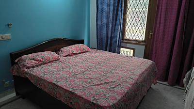 Bedroom Image of 2250 Sq.ft 3 BHK Builder Floor for rent in Sun City, Sector 54 Gurgaon for Rs. 55000
