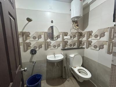 Bathroom Image of 1250 Sq.ft 2 BHK Apartment / Flat for rent in Vidyaranyapura Bengaluru for Rs. 20000
