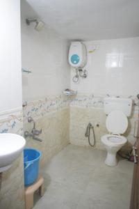 Image of 1600 Sq.ft 4 BHK Independent House for rent in Vastrapur, Ahmedabad for Rs. 80000