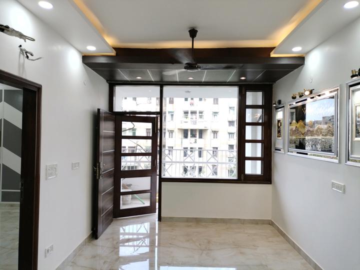 Gallery Cover Pic of Shivalik Apartments