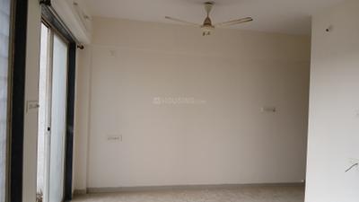 Living Room Image of 950 Sq.ft 2 BHK Apartment / Flat for sale in Ravinanda Sky Water, Wagholi Pune for Rs. 4500000