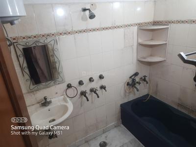 Bathroom Image of 1150 Sq.ft 2 BHK Builder Floor for rent in Sector 19 Noida for Rs. 38125