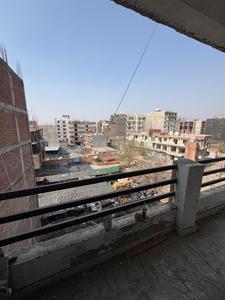Balcony Image of 900 Sq.ft 2 BHK Apartment / Flat for sale in Sector 73 Noida for Rs. 3500000