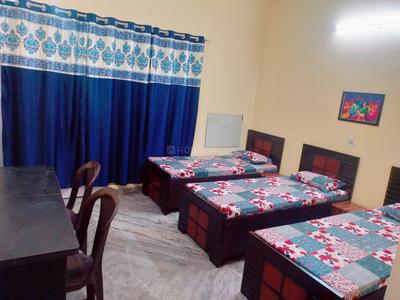 Bedroom Image of Chitra Girls PG in Sector 41, Noida