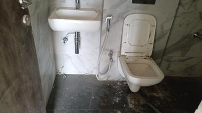 Image of 1000 Sq.ft 2.5 BHK Apartment / Flat for sale in Malad West, Mumbai for Rs. 19200000