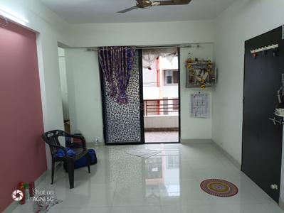 1 BHK Semi Furnished Flat