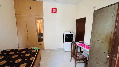 Bedroom Image of Tolet for girls in Sector 42, Chandigarh