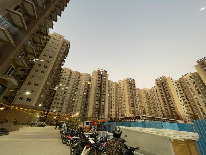 Budigere Cross Main Image 1