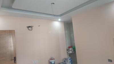 Living Room Image of 350 Sq.ft 1 BHK Builder Floor for rent in Pochanpur Colony New Delhi for Rs. 15000