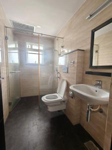 Bathroom Image of 3000 Sq.ft 3 BHK Apartment / Flat for rent in Injambakkam Chennai for Rs. 130000