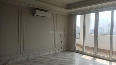 Living Room Image of 3150 Sq.ft 4 BHK Builder Floor for rent in DLF The Grove, DLF Phase 5 Gurgaon for Rs. 200000