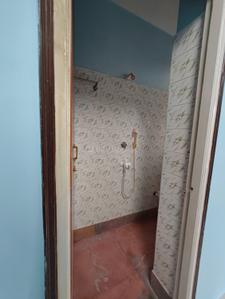 Bathroom Image of 730 Sq.ft 2 BHK Apartment / Flat for rent in Patuli Kolkata for Rs. 18000