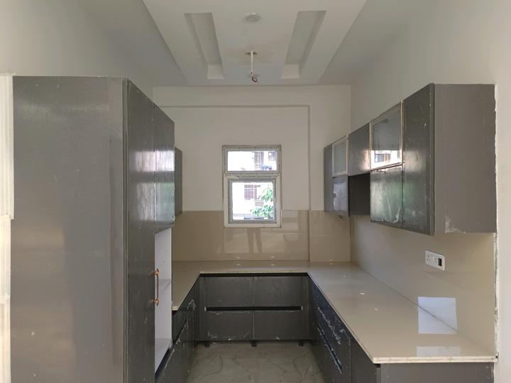 GUPTAJI ESTATE AGENCY Main Image 1
