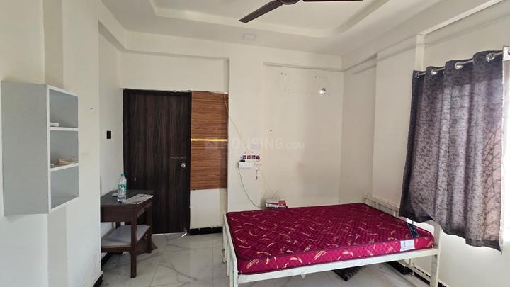 Royalproperties Bedroom 1