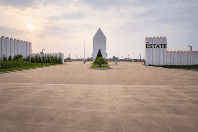 Opera Estate Main Image 1
