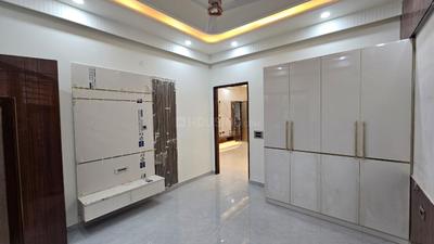 Bedroom Image of 1830 Sq.ft 3 BHK Builder Floor for sale in Agarwal Aditya World City, Wave City Ghaziabad for Rs. 9250000